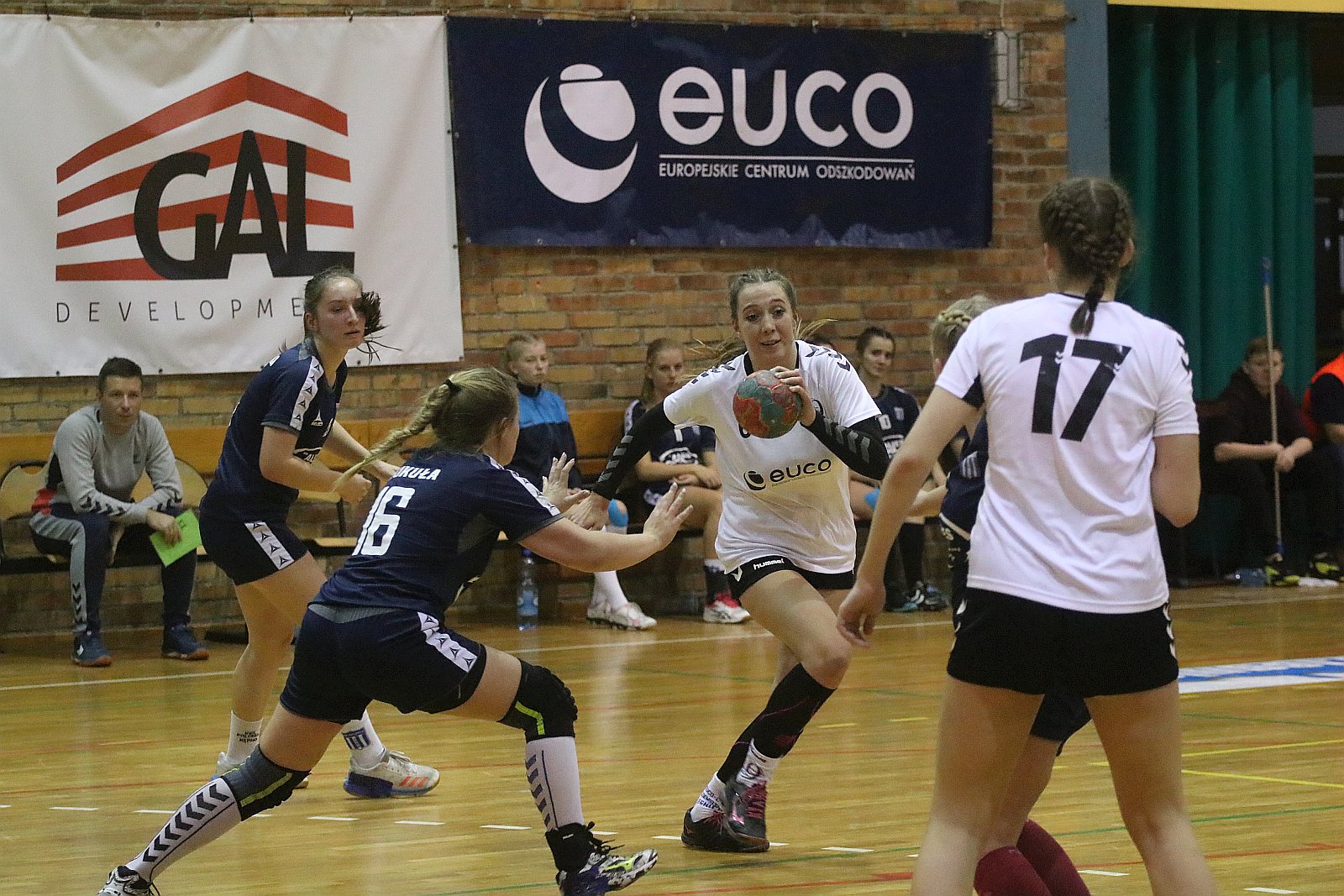 UKS Dziewiątka Legnica – Polonia Kępno 31:21 (14:14)