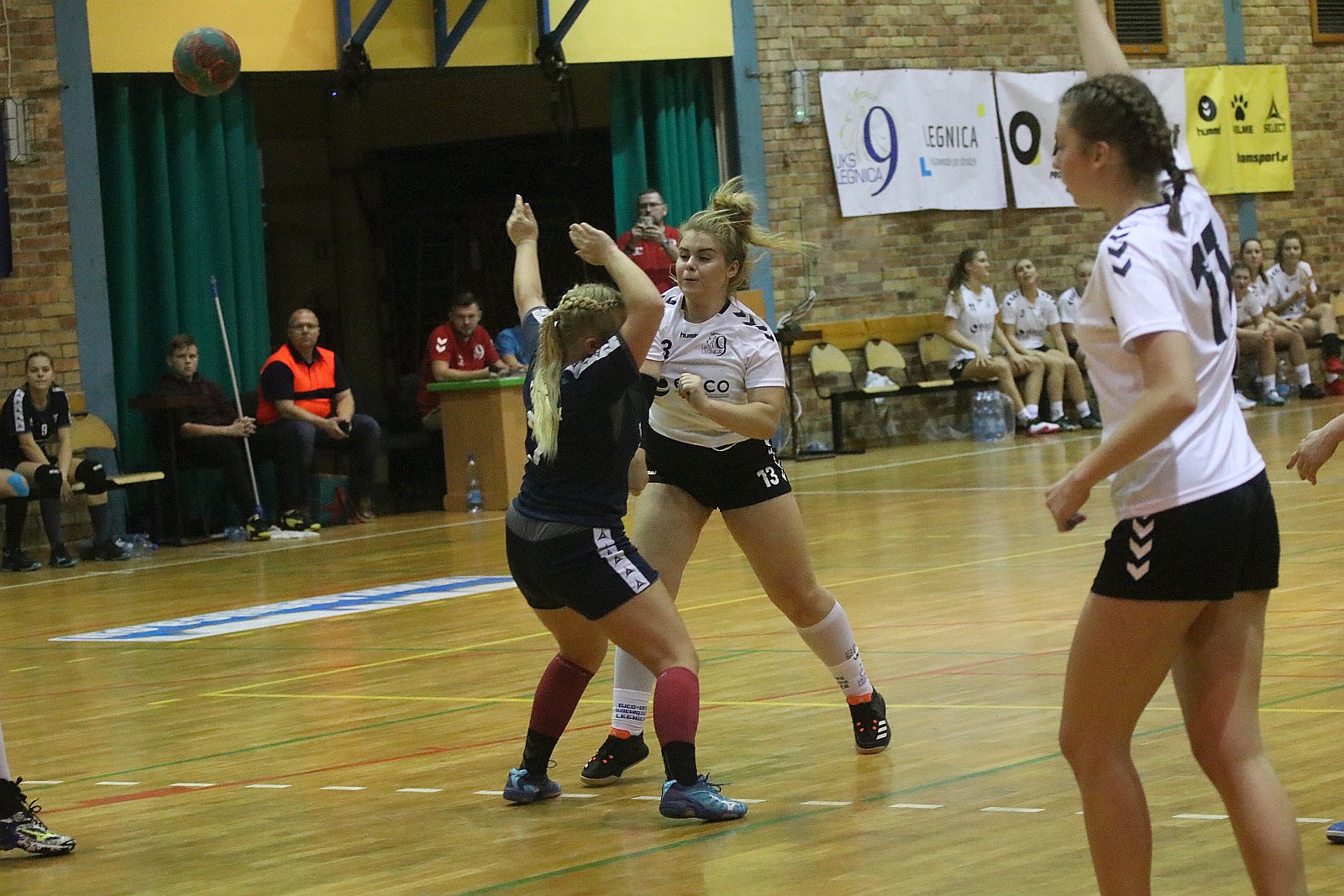 UKS Dziewiątka Legnica – Polonia Kępno 31:21 (14:14)