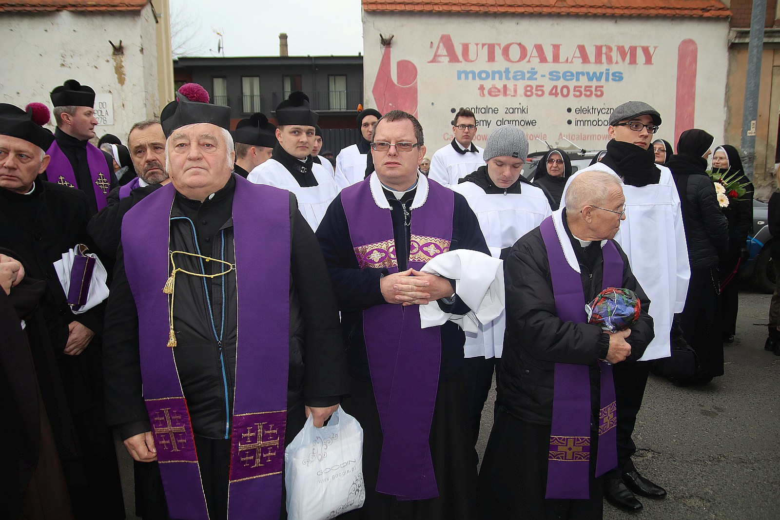 Tłumy pożegnały księdza prałata Władysława Jóźkowa