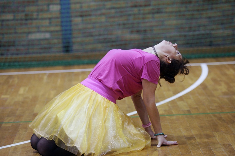 Rodzinna piłka ręczna w hali sportowej przy ul. Lotniczej