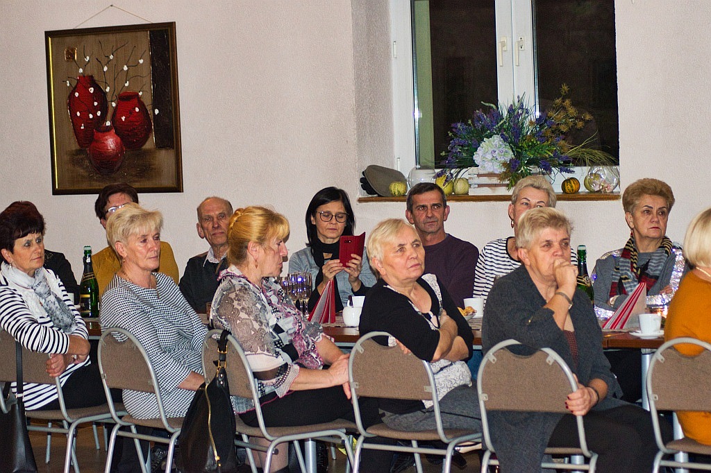 Prochowiccy seniorzy bawili się z okazji swojego święta