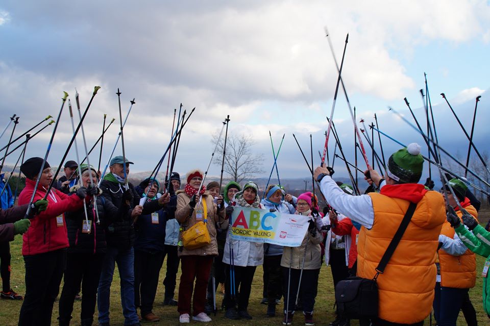 ABC Nordic Walking na szczycie góry Chojnik w Karkonoszach