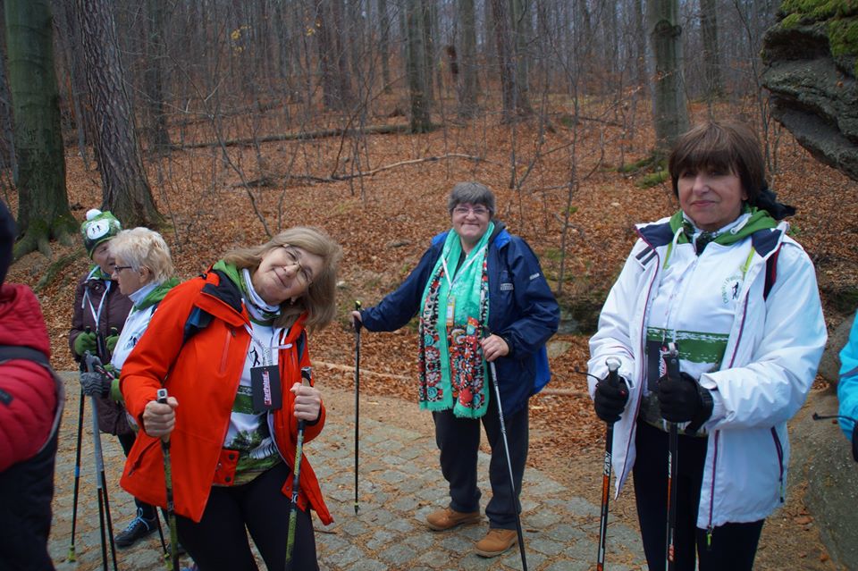 ABC Nordic Walking na szczycie góry Chojnik w Karkonoszach