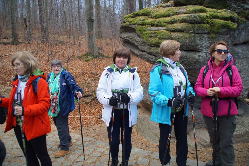 ABC Nordic Walking na szczycie góry Chojnik w Karkonoszach