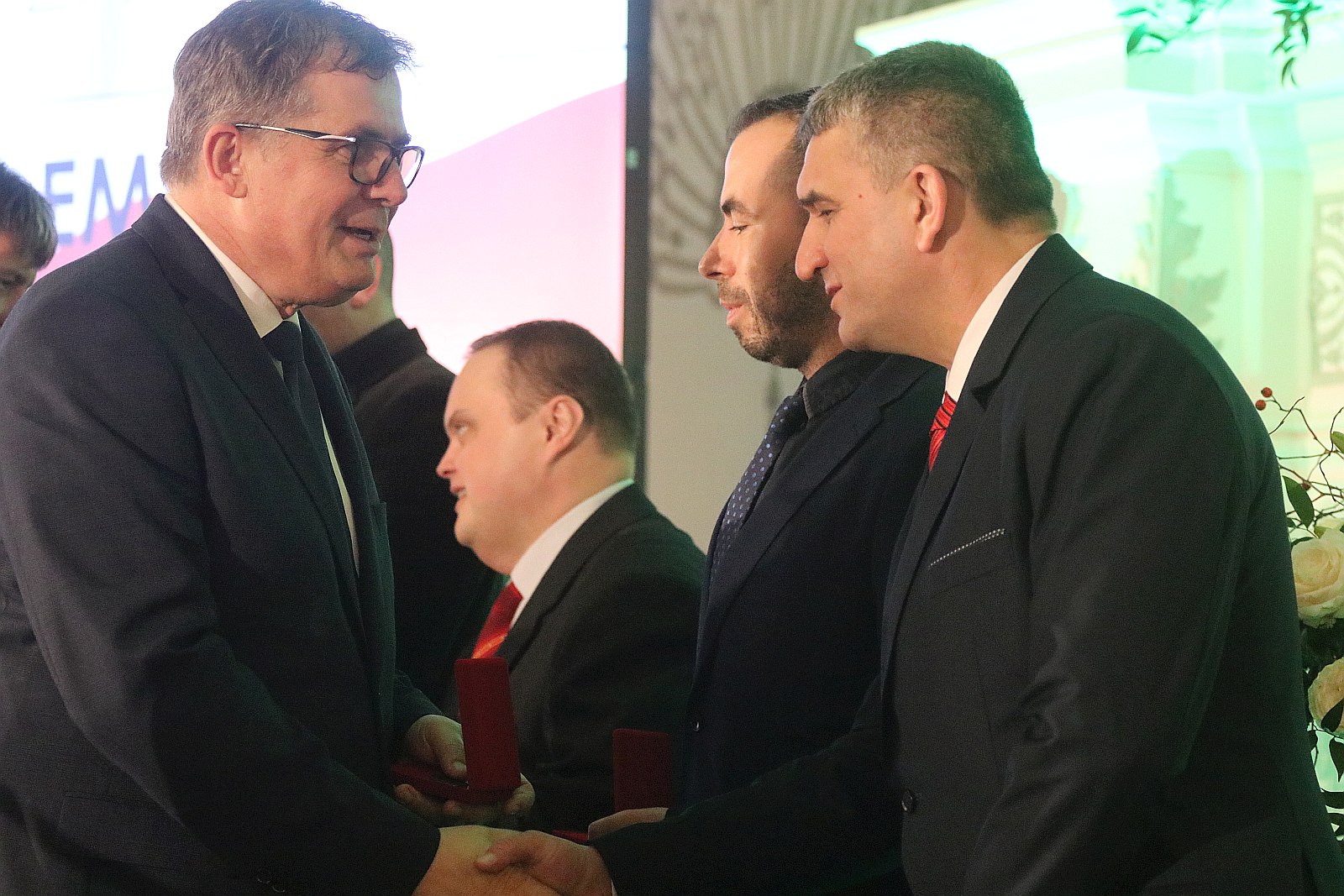 Odznaczenia z okazji Barbórki dla pracowników KGHM Zanam