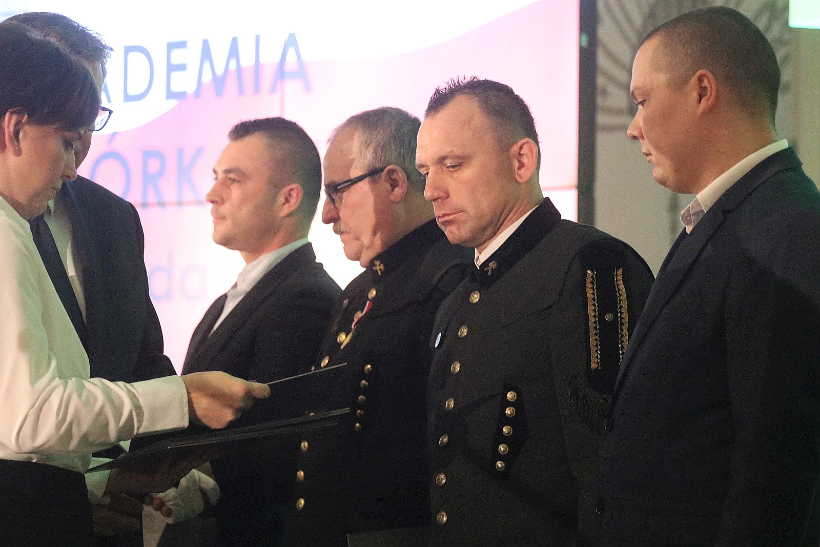 Odznaczenia z okazji Barbórki dla pracowników KGHM Zanam