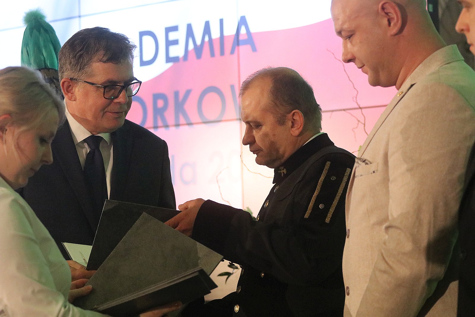Odznaczenia z okazji Barbórki dla pracowników KGHM Zanam