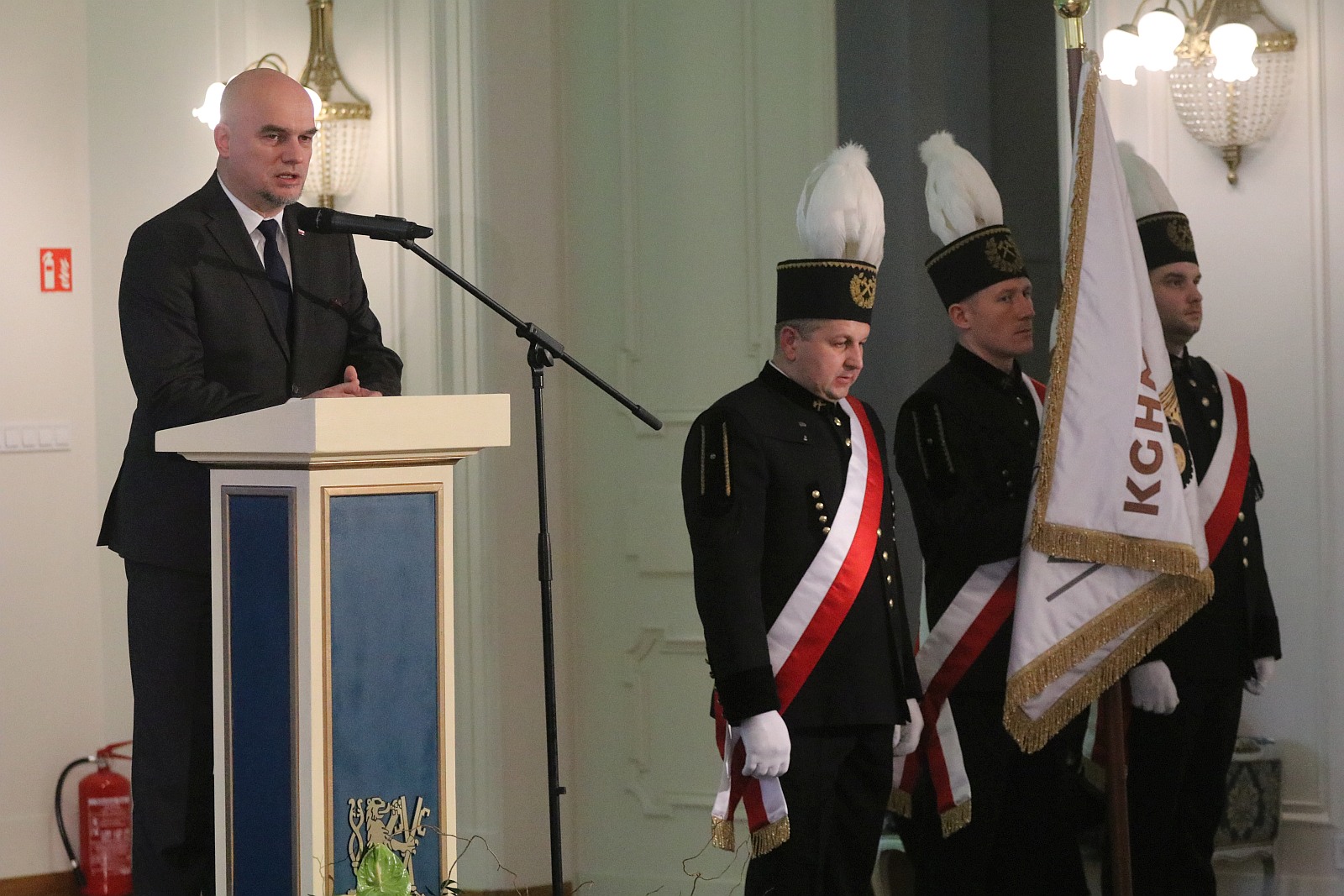 Odznaczenia z okazji Barbórki dla pracowników KGHM Zanam