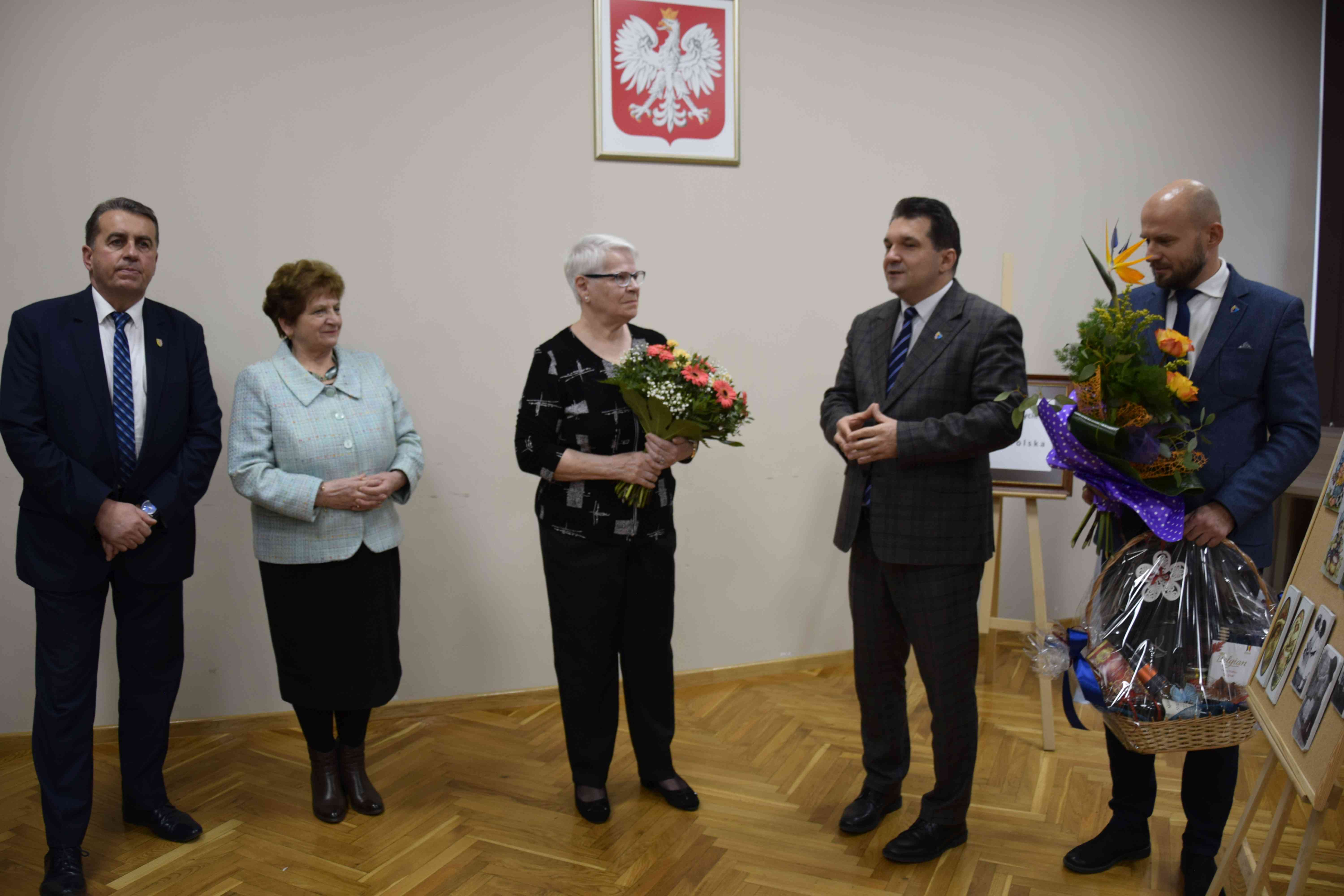 Rękodzieła Krystyny Wolskiej można zobaczyć budynku starostwa