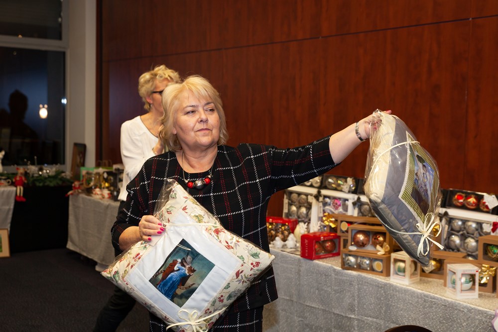 Aukcja na rzecz podopiecznych Stowarzyszenia „Pomoce Dłonie”