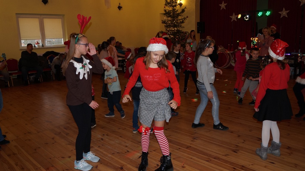 Święty Mikołaj zakończył wizytę w gminie Kunice