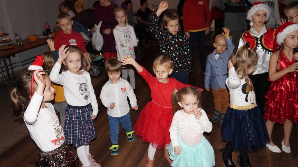 Święty Mikołaj zakończył wizytę w gminie Kunice