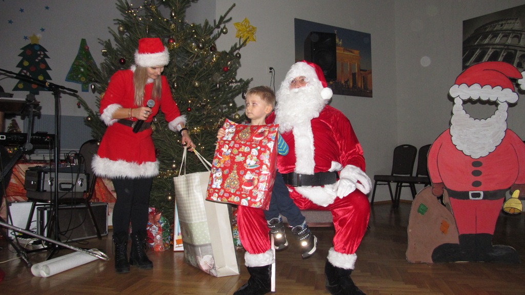 Święty Mikołaj zakończył wizytę w gminie Kunice