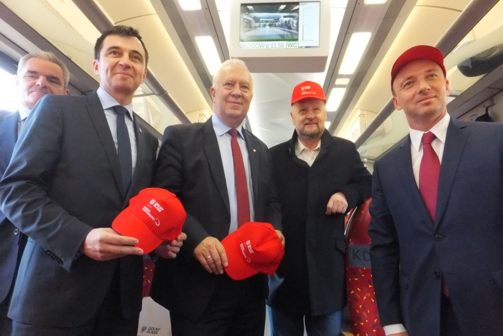 Pociąg z Legnicy do Głogowa wraca na trasę po piętnastu latach