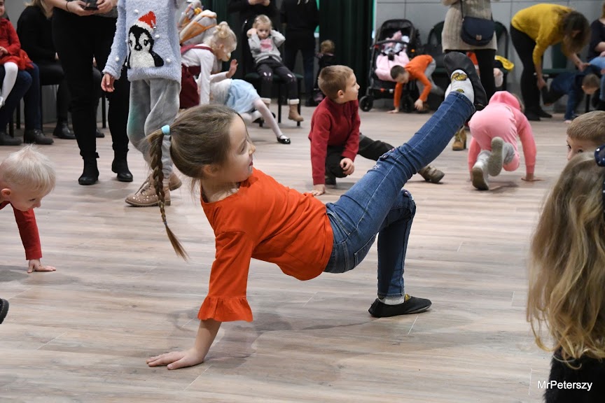 Święty Mikołaj w Spółdzielczym Domu Kultury Atrium