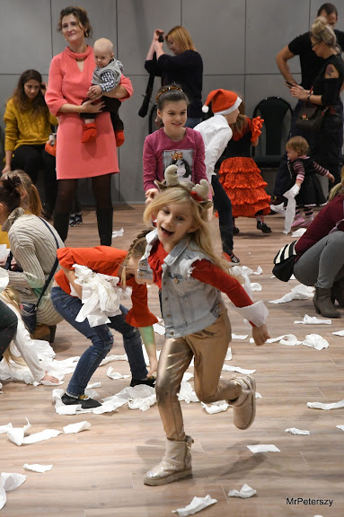 Święty Mikołaj w Spółdzielczym Domu Kultury Atrium