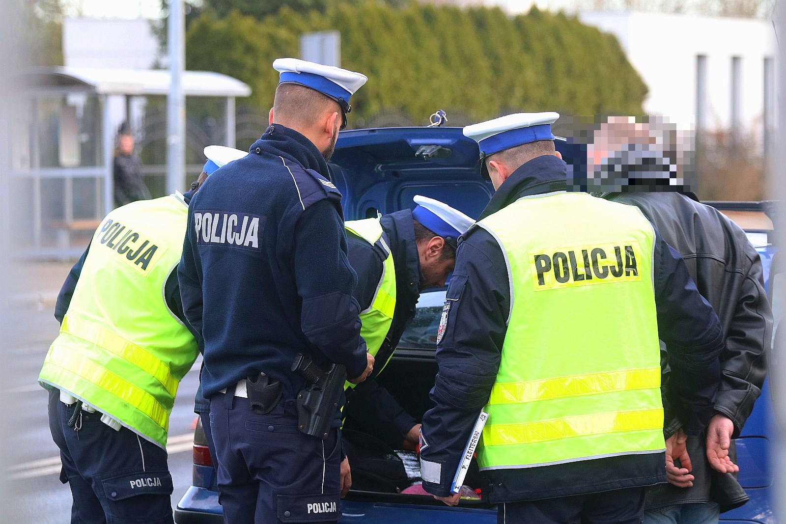 Trzy osoby ranne w wypadku na Wrocławskiej. Sprawca pijany
