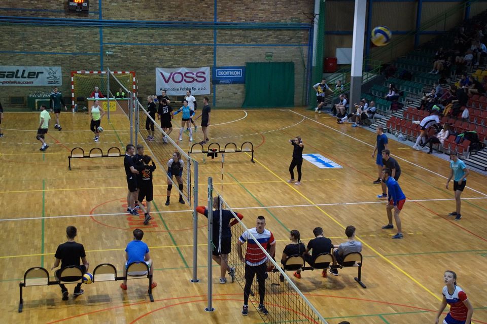 Legnicki OSiR zorganizował doroczny turniej siatkarski