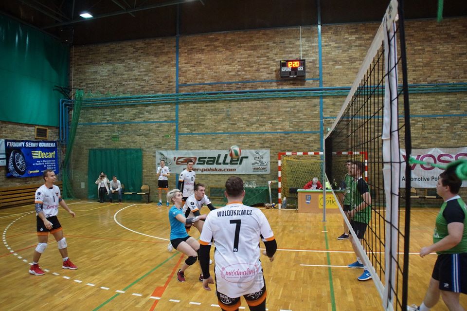 Legnicki OSiR zorganizował doroczny turniej siatkarski
