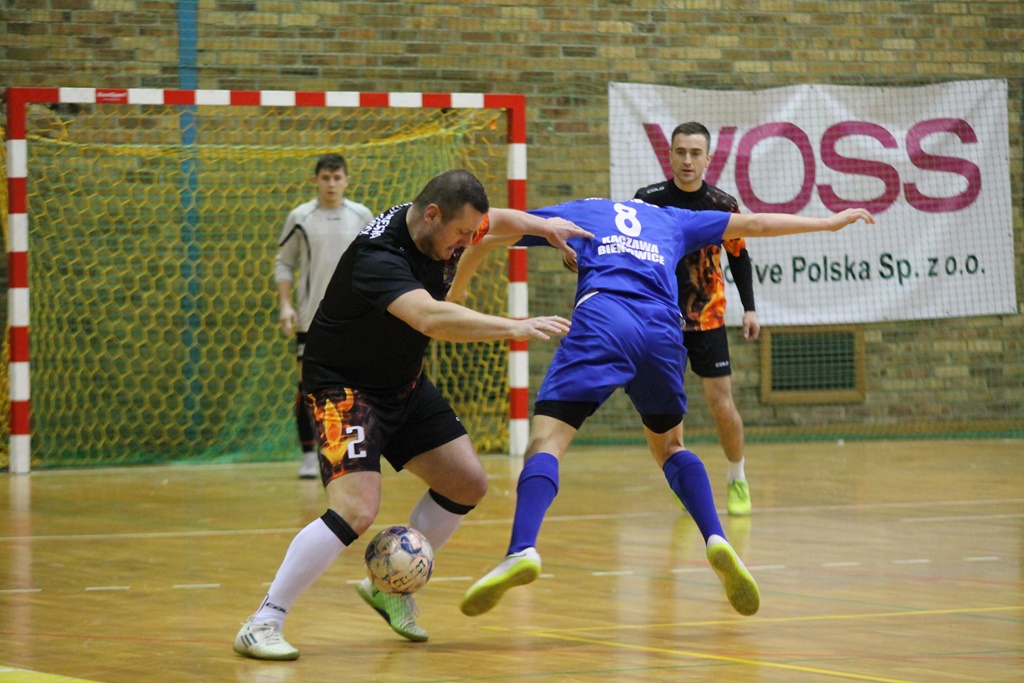 Legnicka Liga Halowa: Wielka czwórka nadal na prowadzeniu