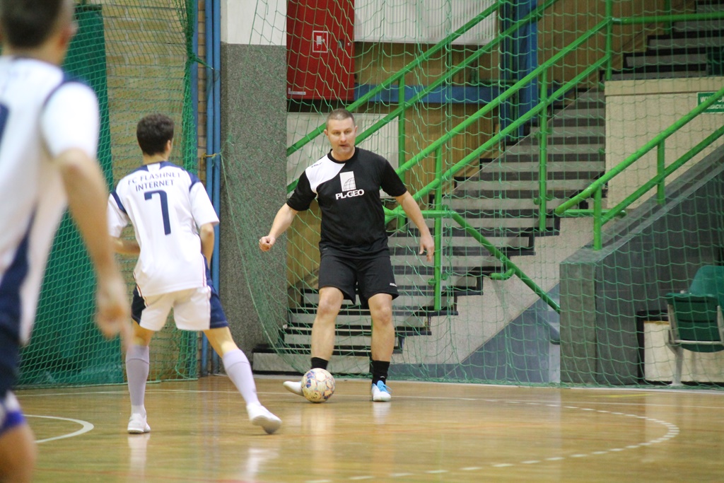 Legnicka Liga Halowa: Wielka czwórka nadal na prowadzeniu