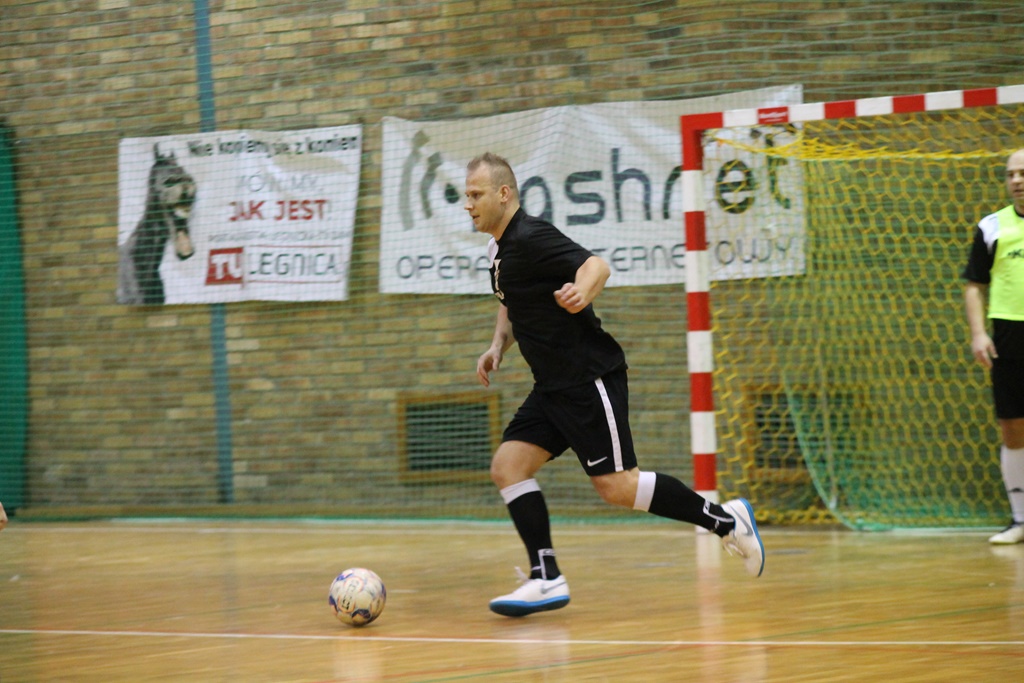 Legnicka Liga Halowa: Wielka czwórka nadal na prowadzeniu