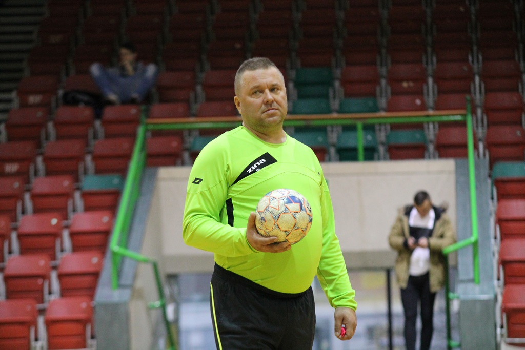 Legnicka Liga Halowa: Wielka czwórka nadal na prowadzeniu