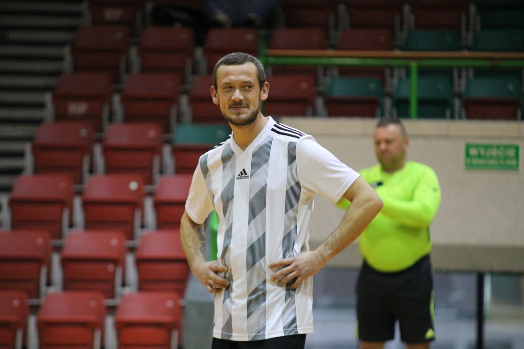 Legnicka Liga Halowa: Wielka czwórka nadal na prowadzeniu