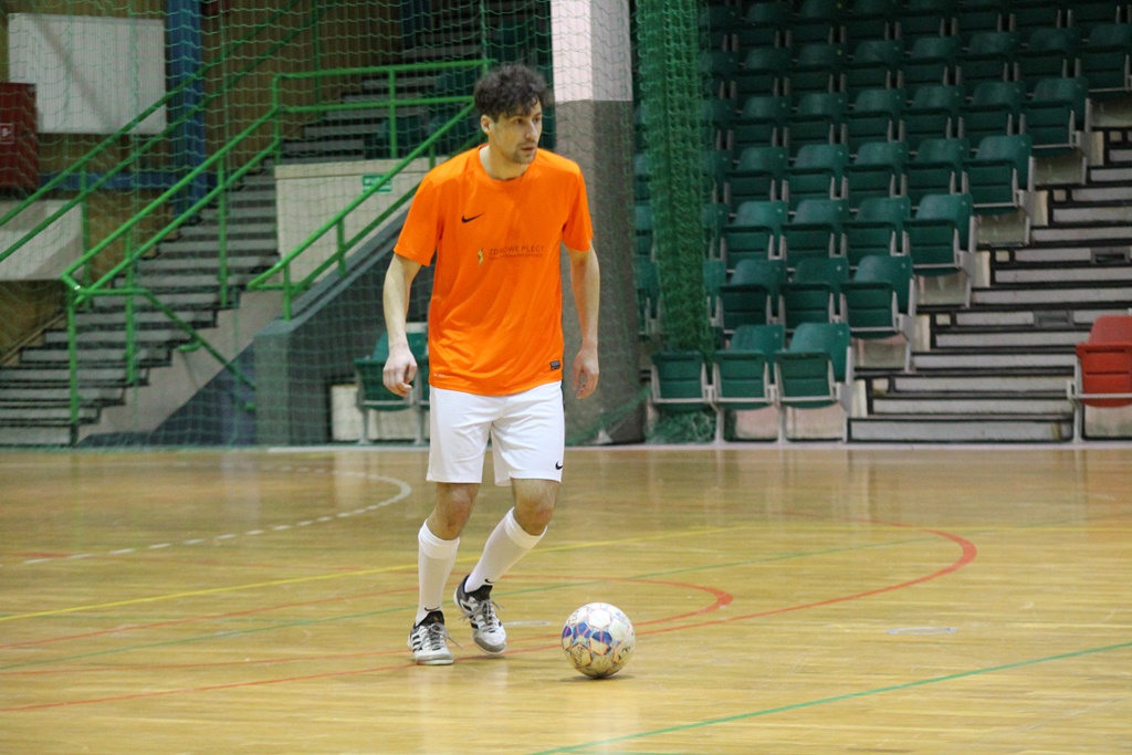 Legnicka Liga Halowa: Wielka czwórka nadal na prowadzeniu