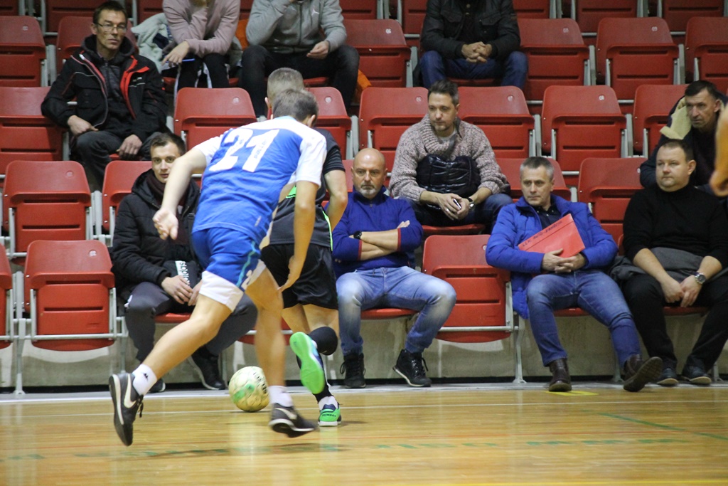 Legnicka Liga Halowa: Wielka czwórka nadal na prowadzeniu