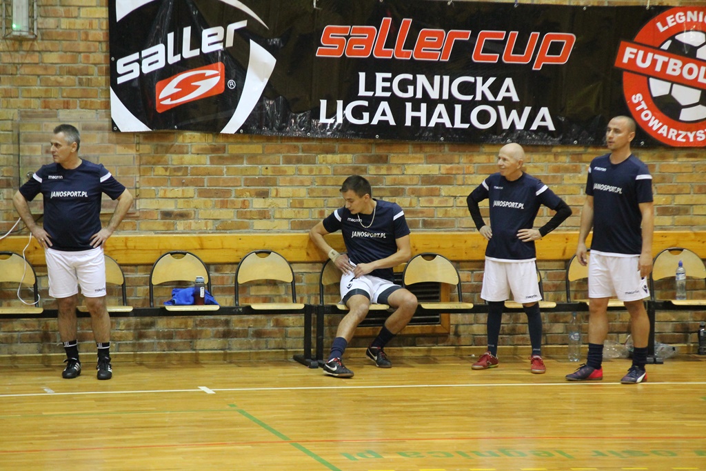 Legnicka Liga Halowa: Wielka czwórka nadal na prowadzeniu