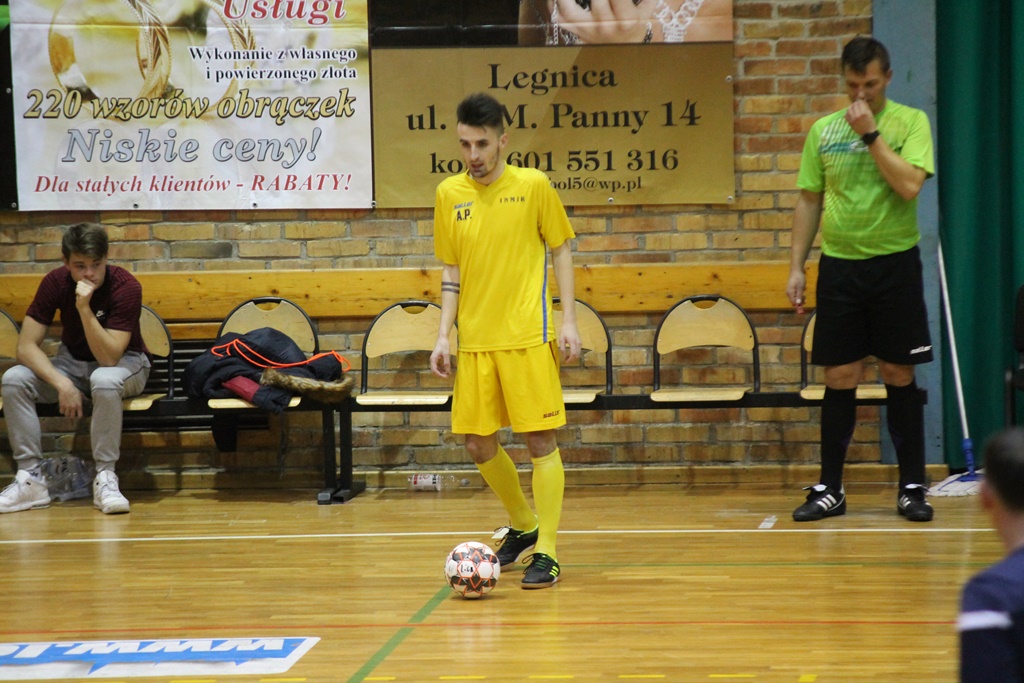 Legnicka Liga Halowa: Wielka czwórka nadal na prowadzeniu