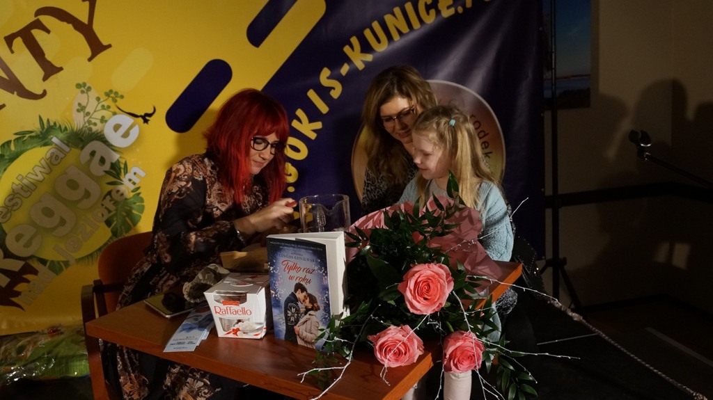 Spotkanie autorskie z Agnieszką Lingas - Łoniewską
