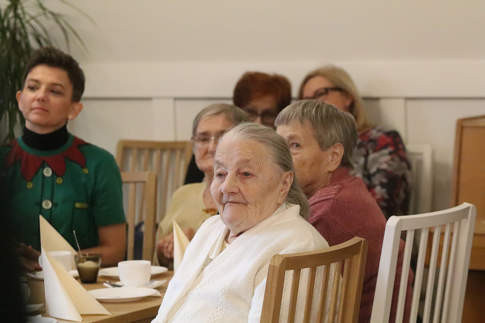 Jolanta Kwaśniewska otworzyła kącik dla seniorów