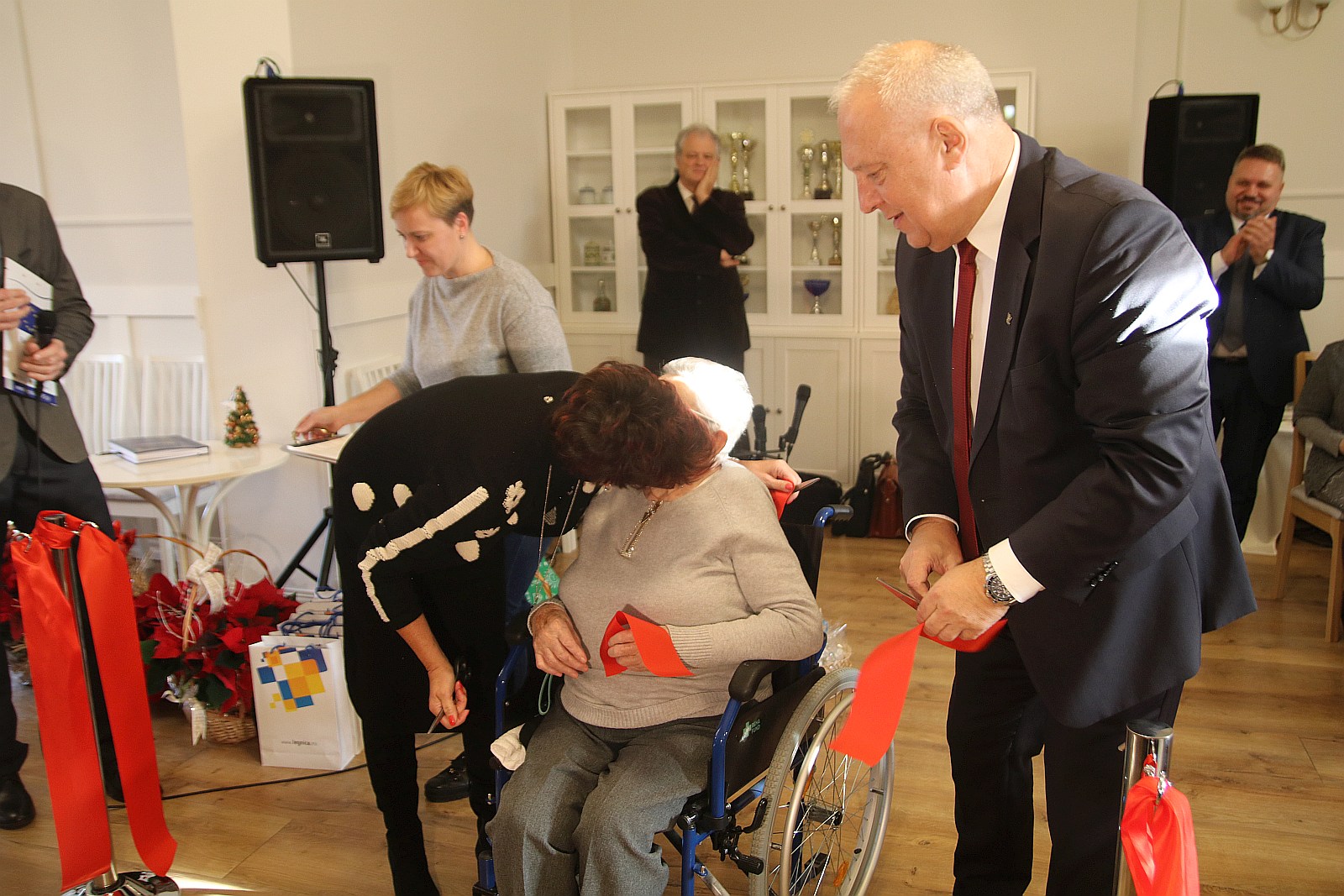 Jolanta Kwaśniewska otworzyła kącik dla seniorów