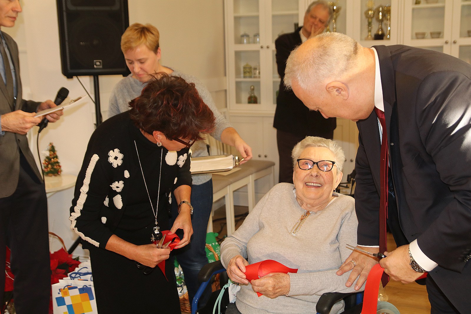 Jolanta Kwaśniewska otworzyła kącik dla seniorów