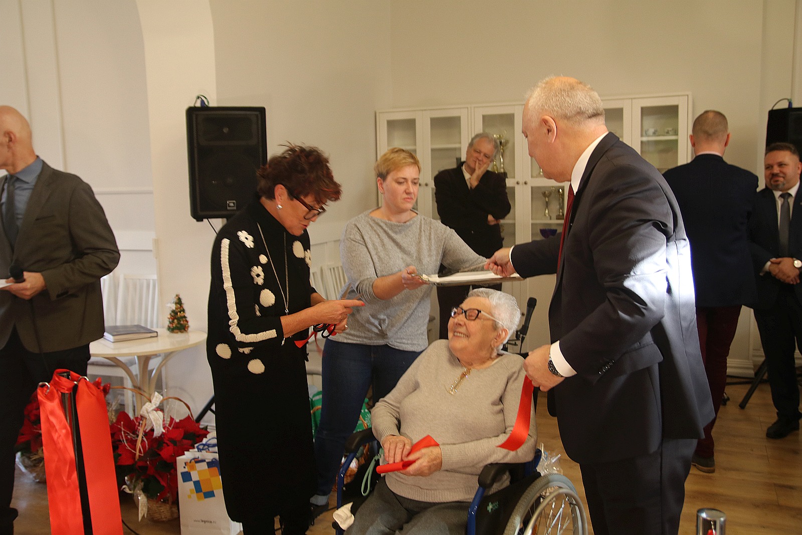 Jolanta Kwaśniewska otworzyła kącik dla seniorów