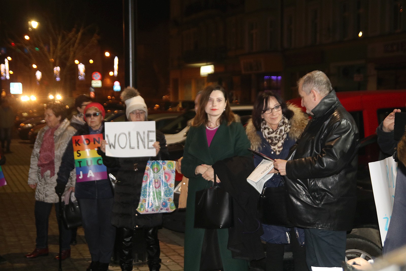 Dzisiaj sądy-jutro Ty. Legniczanie manifestowali w obronie sądów