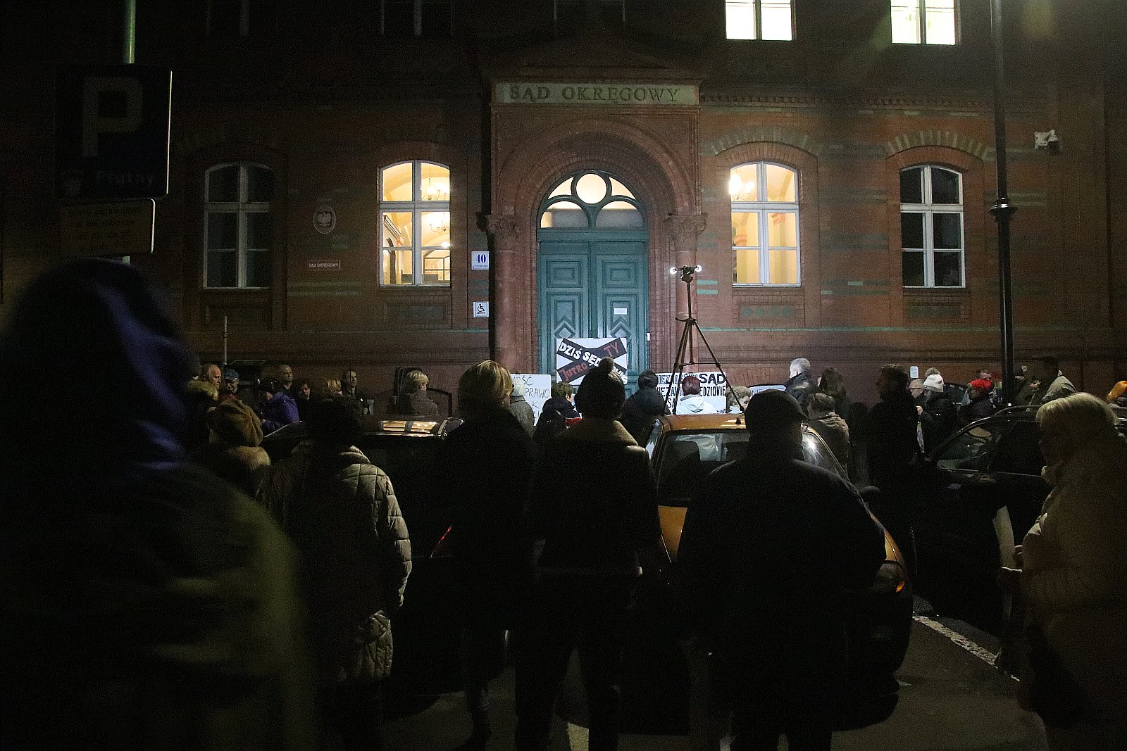 Dzisiaj sądy-jutro Ty. Legniczanie manifestowali w obronie sądów