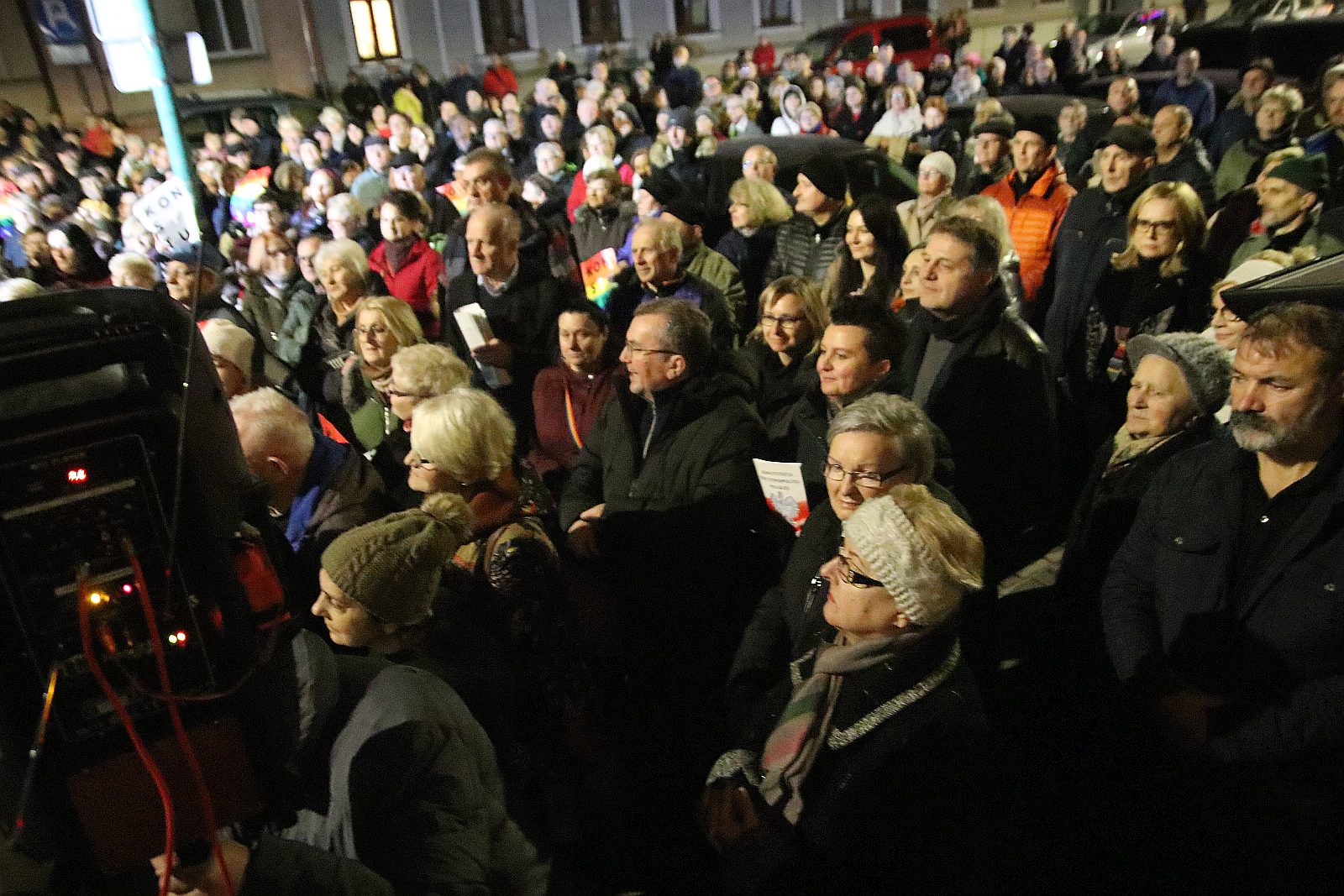 Dzisiaj sądy-jutro Ty. Legniczanie manifestowali w obronie sądów