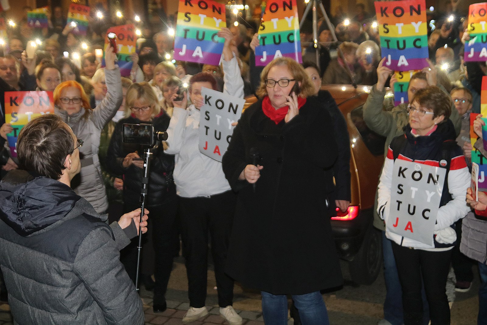 Dzisiaj sądy-jutro Ty. Legniczanie manifestowali w obronie sądów