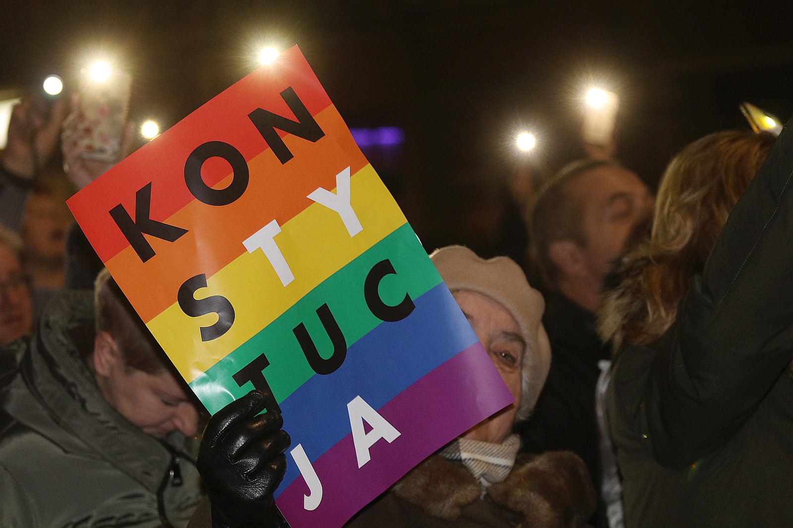 Dzisiaj sądy-jutro Ty. Legniczanie manifestowali w obronie sądów