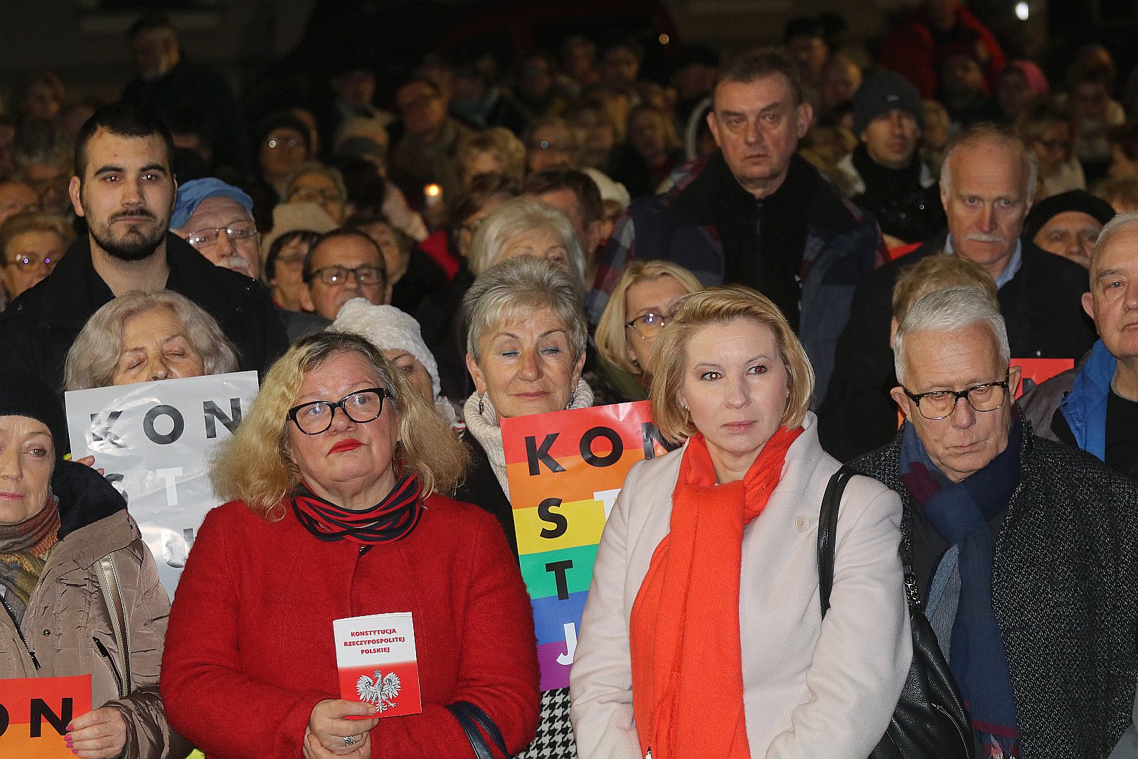Dzisiaj sądy-jutro Ty. Legniczanie manifestowali w obronie sądów