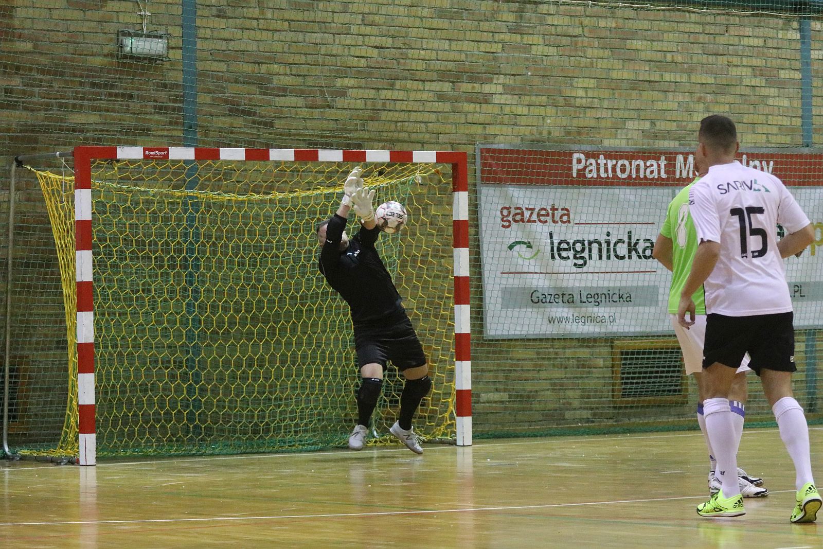 2. Legnicka Liga Halowa: Sariv kontynuuje zwycięską serię
