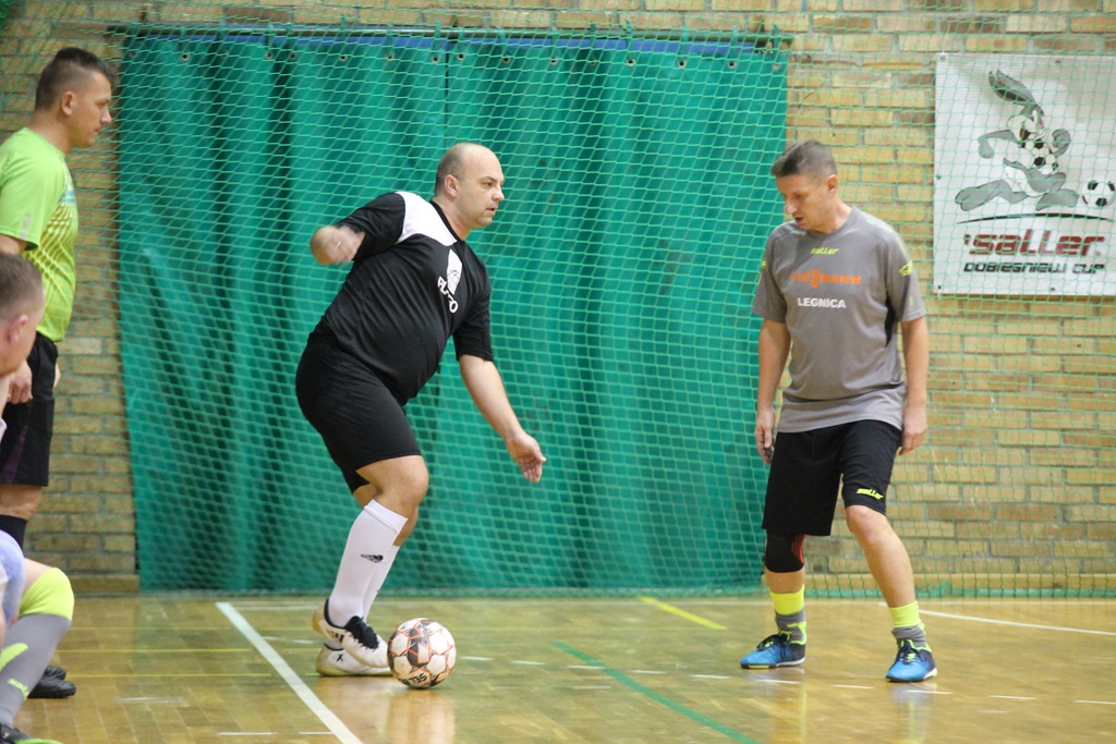 2. Legnicka Liga Halowa: Sariv kontynuuje zwycięską serię