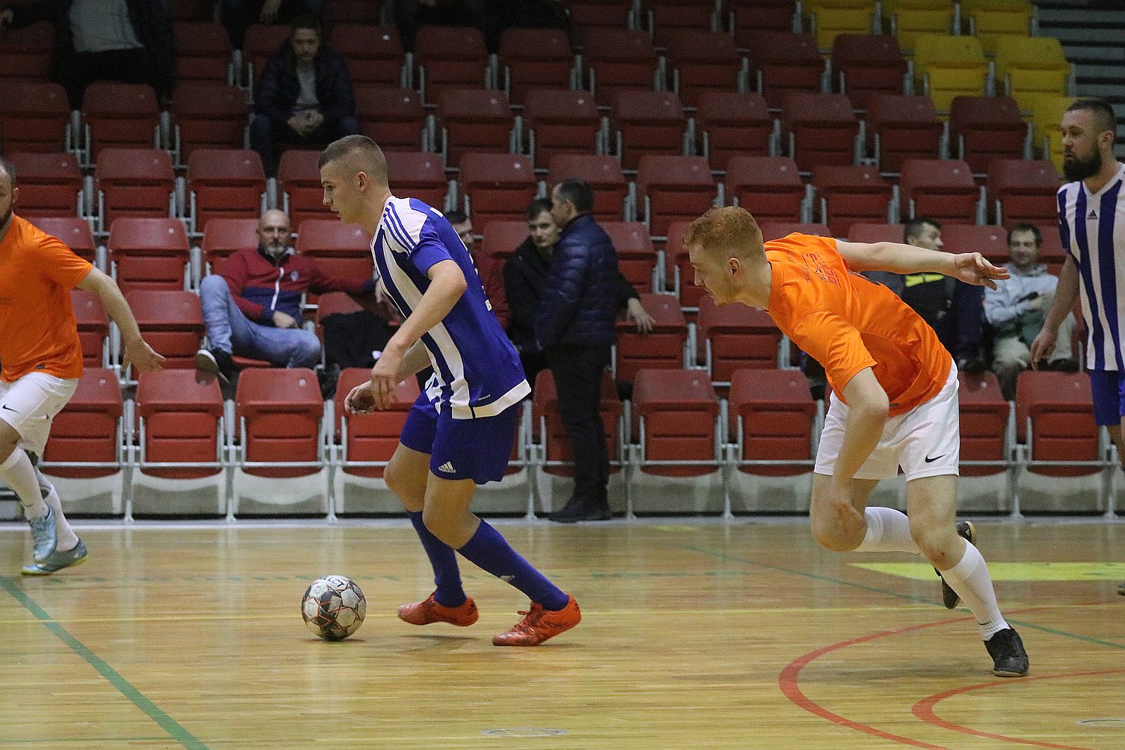 Legnicka Liga Halowa: Piąta kolejka 1. ligi LLH