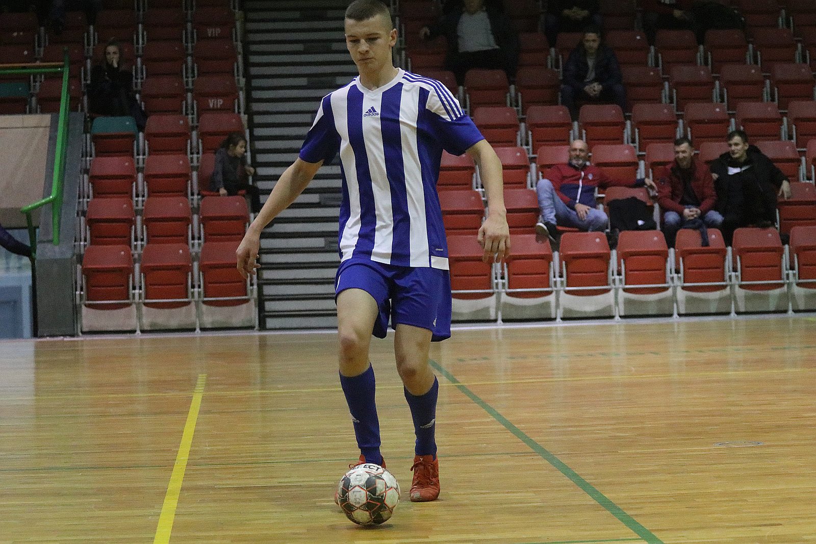 Legnicka Liga Halowa: Piąta kolejka 1. ligi LLH