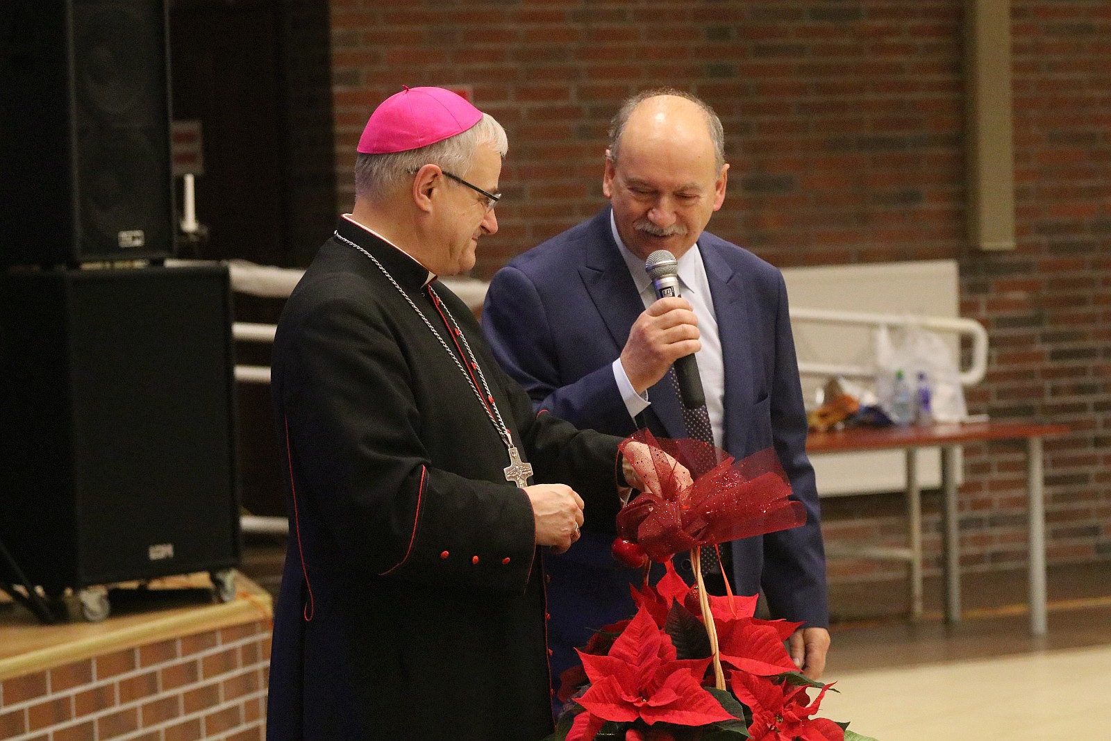 Spotkanie opłatkowe i bal osób niepełnosprawnych