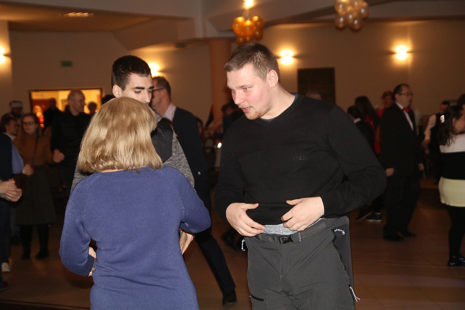 Spotkanie opłatkowe i bal osób niepełnosprawnych