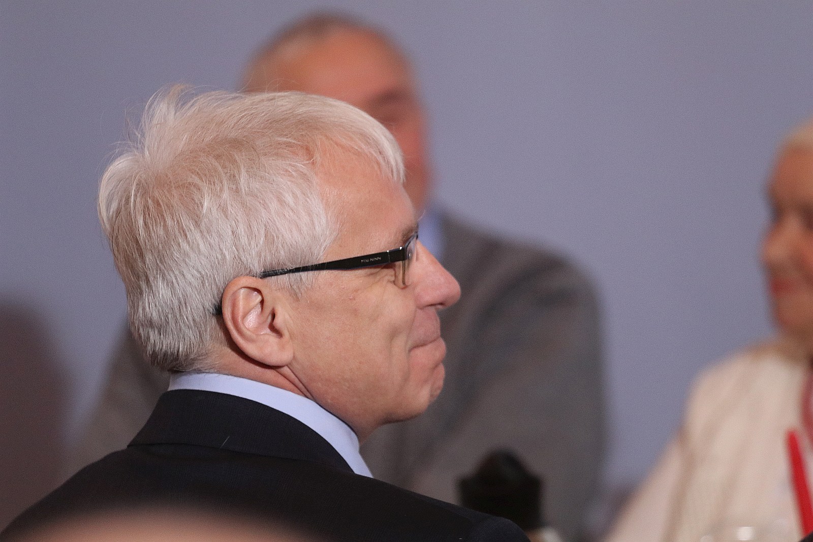 Premier wpadł na kawę i ciasto do pensjonariuszy „Prząśnika”